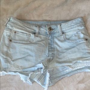 Light wash hi-rise shortie shorts